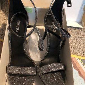 Stunning high heels brand new MK